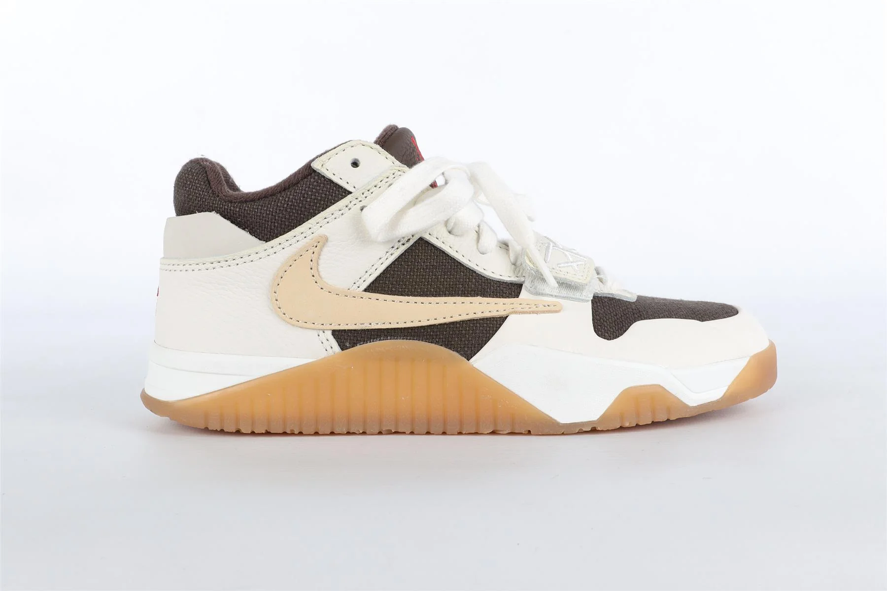 NIKE + TRAVIS SCOTT BROWN JUMPMAN JACK SAIL/DARK MOCHA SNEAKERS EU 38.5 UK 5.5 US 6 - Image 2
