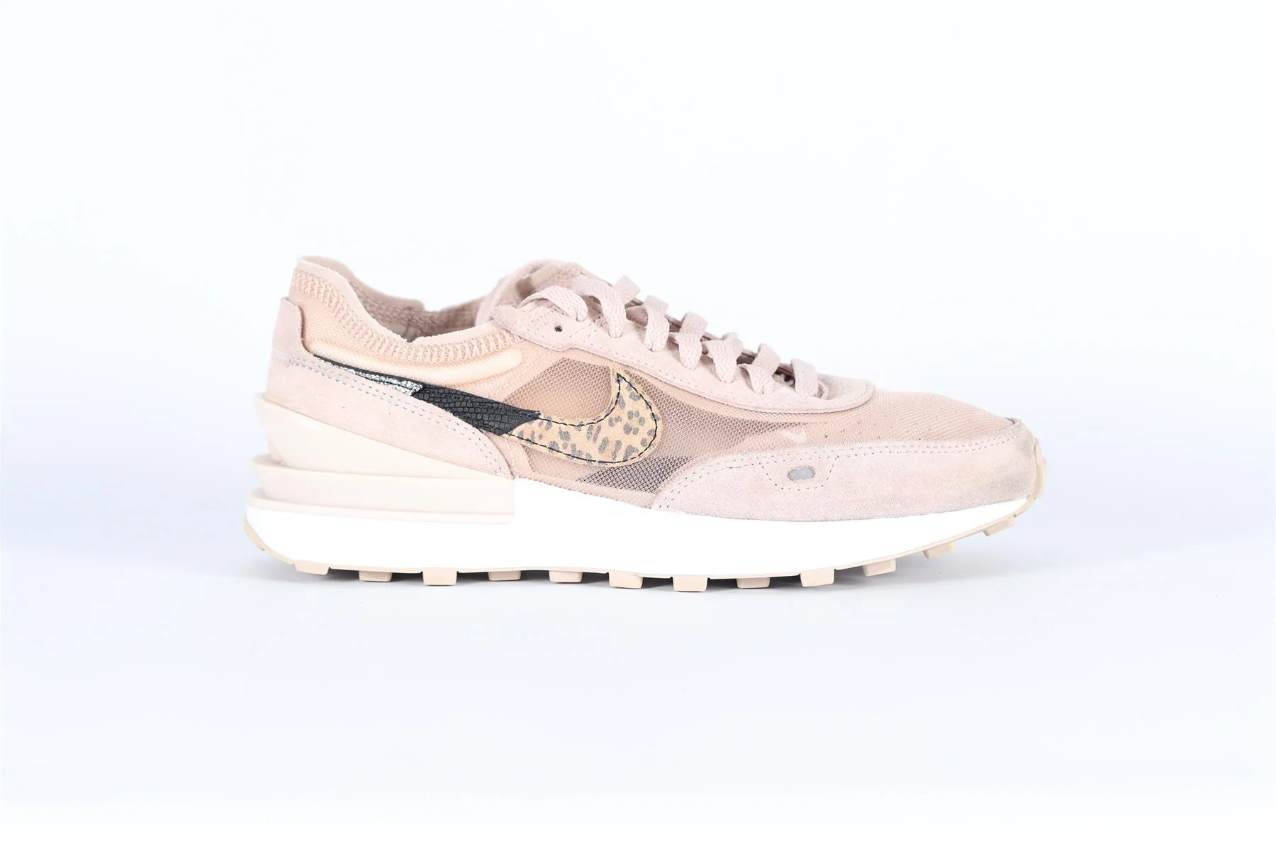 NIKE WAFFLE ONE SUEDE SNEAKERS EU 38.5 UK 5 US 7.5 - Image 2
