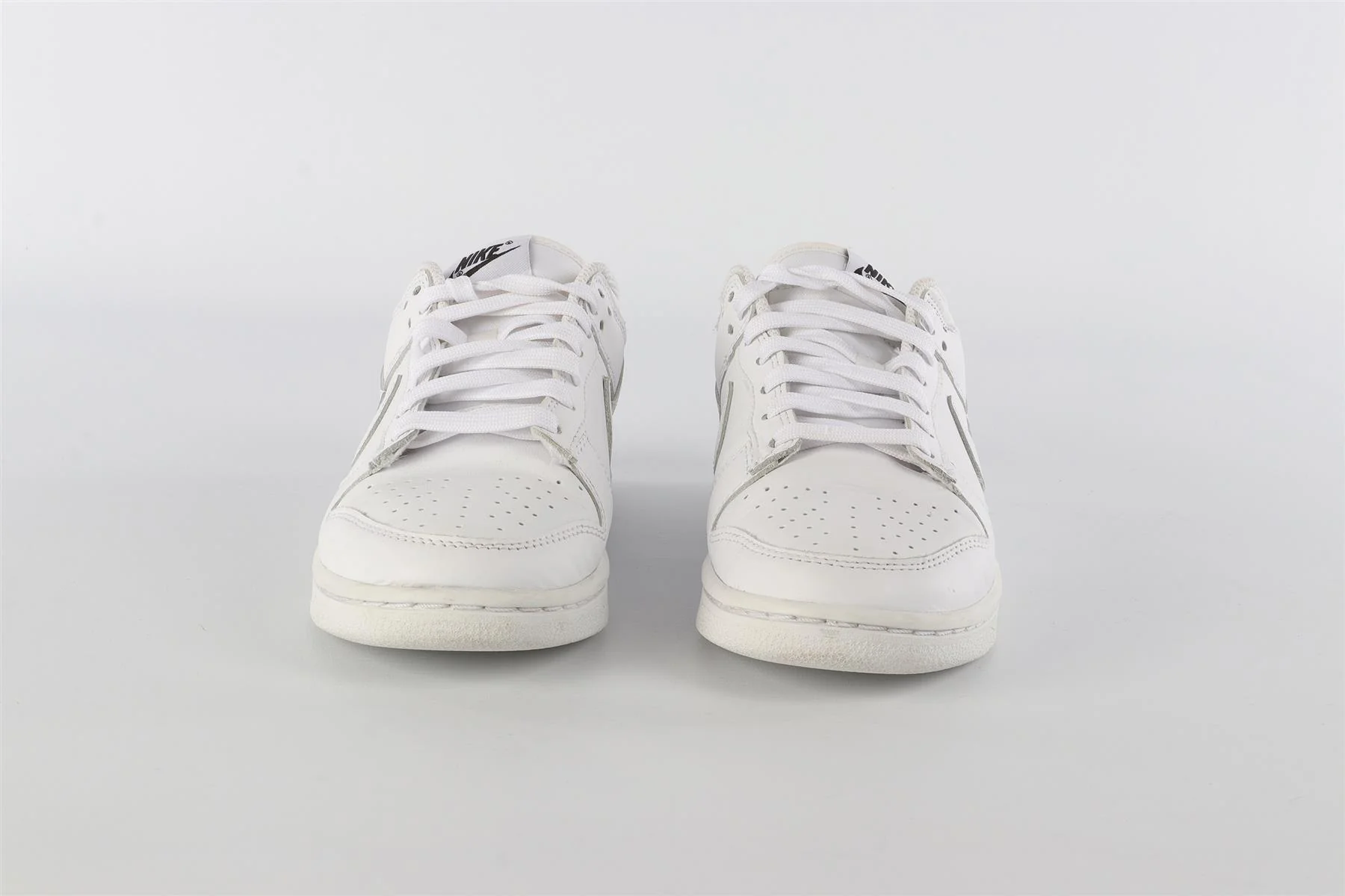 NIKE WHITE LEATHER TRAINERS EU 38 UK 5 US 8 - Image 3