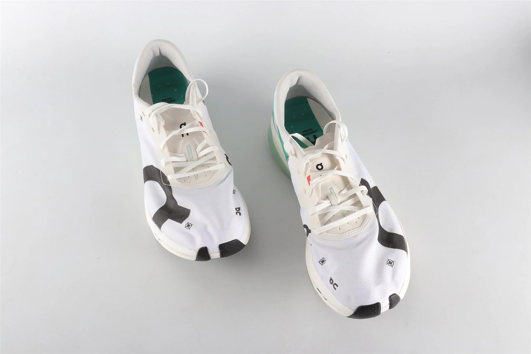 ON WHITE MEN'S MESH SNEAKERS UK 8.5 - Image 4