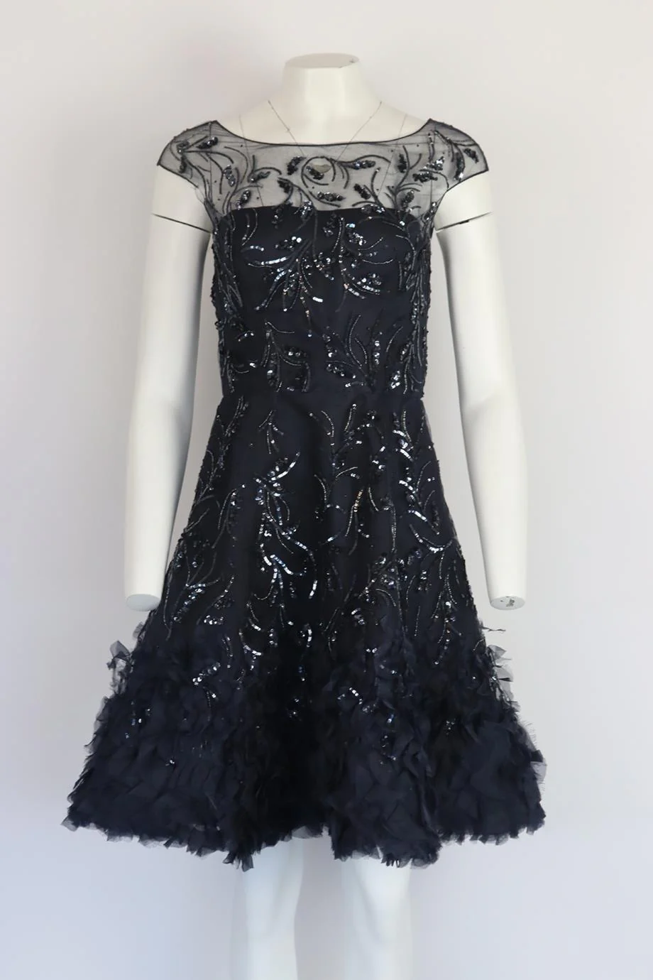 OSCAR DE LA RENTA 2014 BELTED EMBELLISHED TULLE AND SILK BLEND DRESS US 6 UK 10 - Image 2