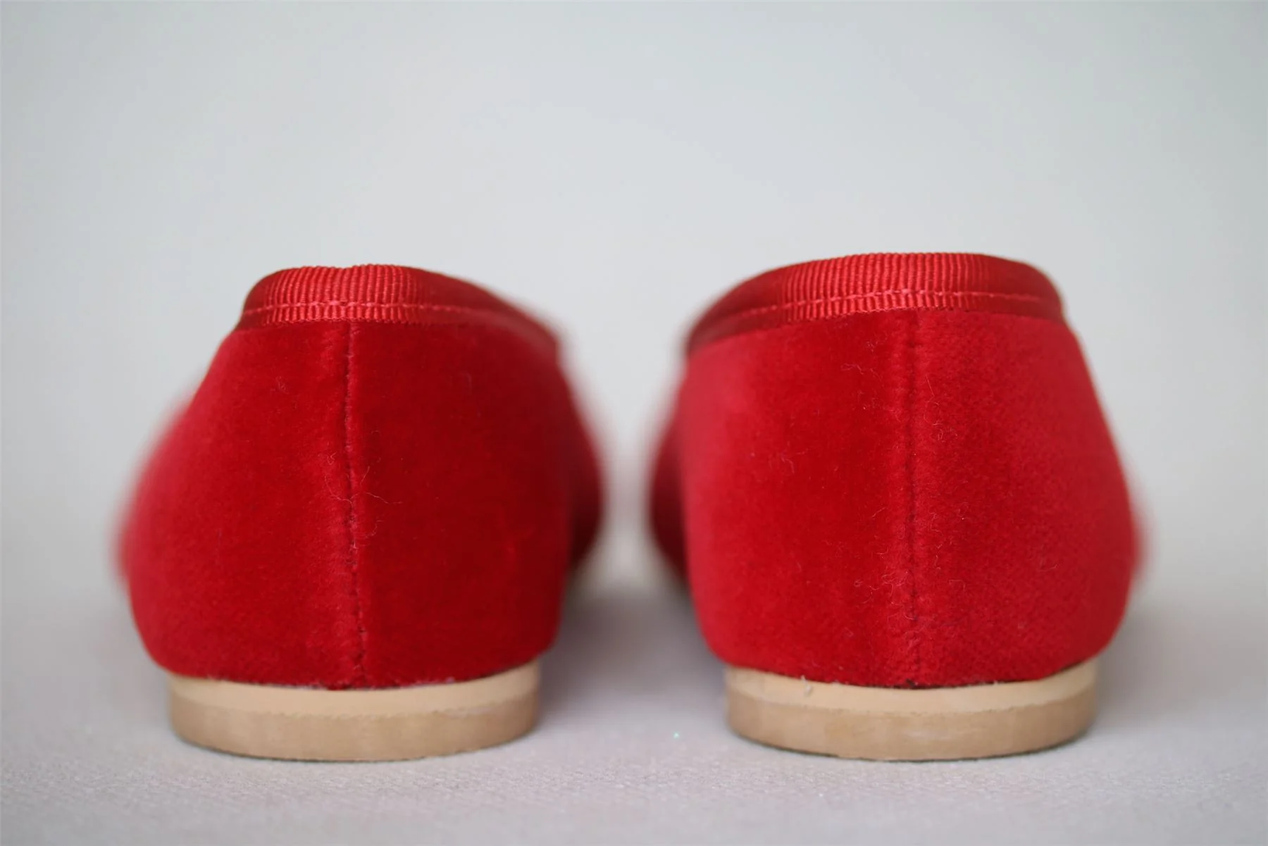 OSCAR DE LA RENTA GIRLS RED VELVET FLATS EU 25 UK 7.5 - Image 4