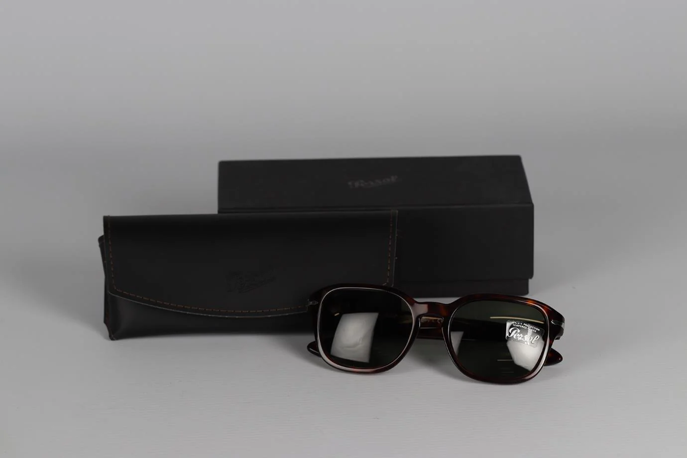 PERSOL SQUARE FRAME ACETATE SUNGLASSES - Image 10
