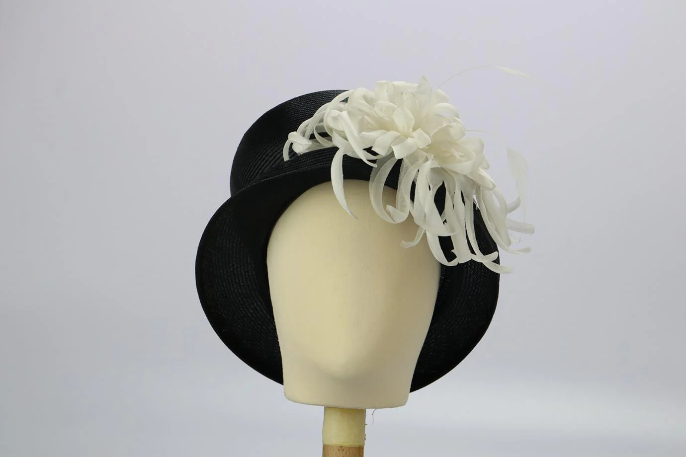 PHILIP TREACY STRAW HAT - Image 3