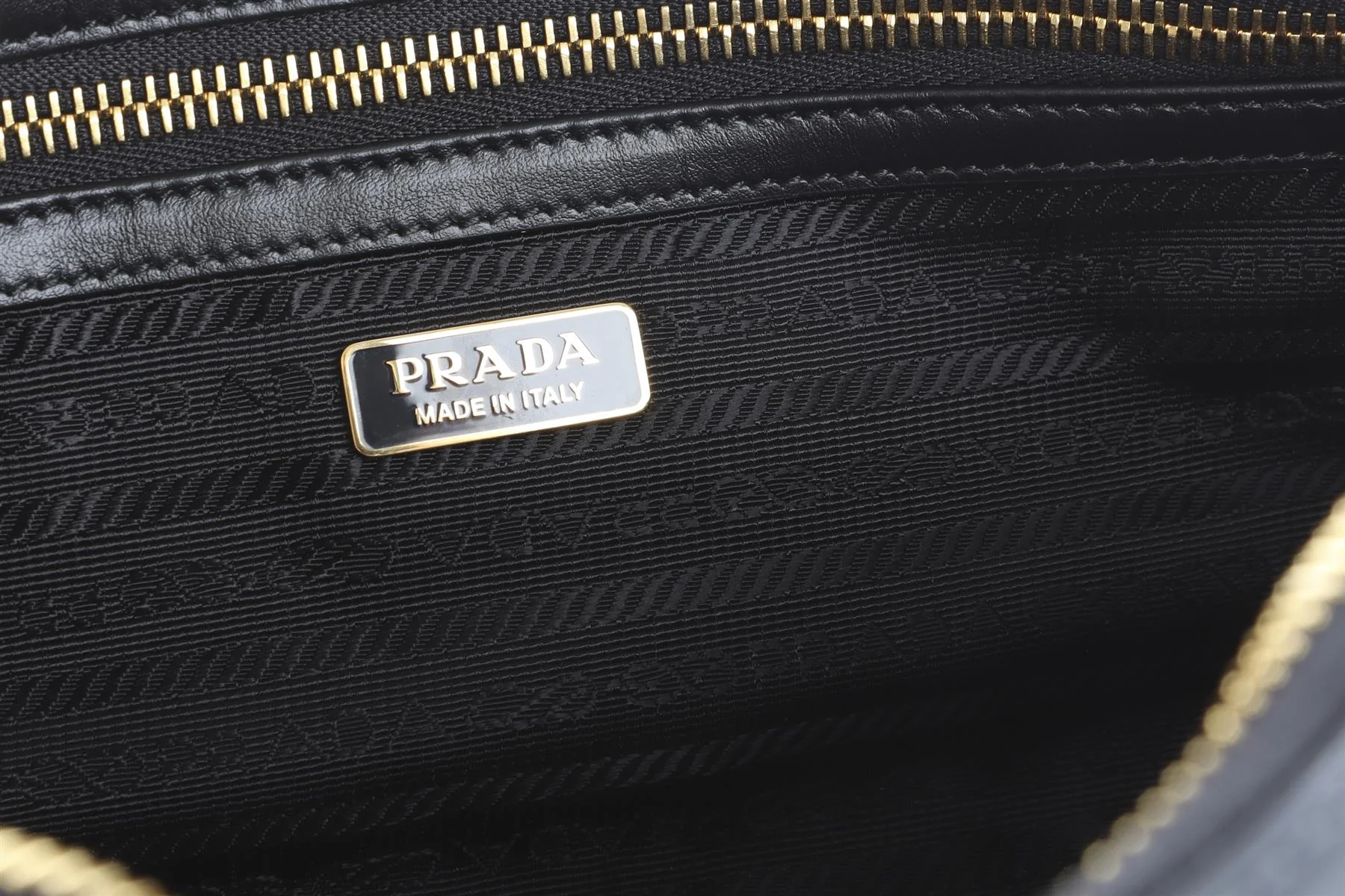 PRADA BLACK RE-NYLON LEATHER AND NYLON SHOULDER BAG - Image 9