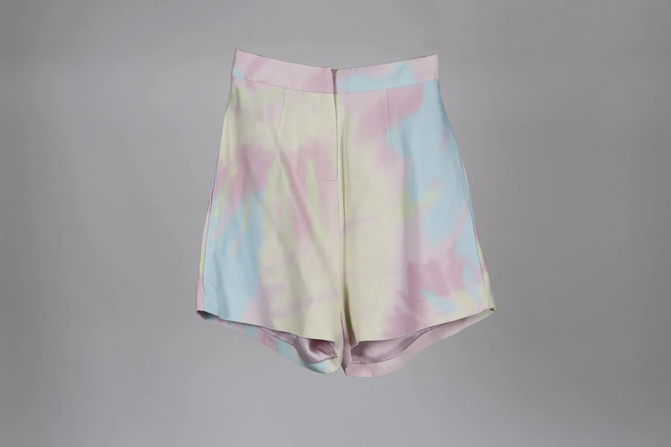 RALPH AND RUSSO TIE DYED CREPE SHORTS FR 36 UK 8 - Image 2