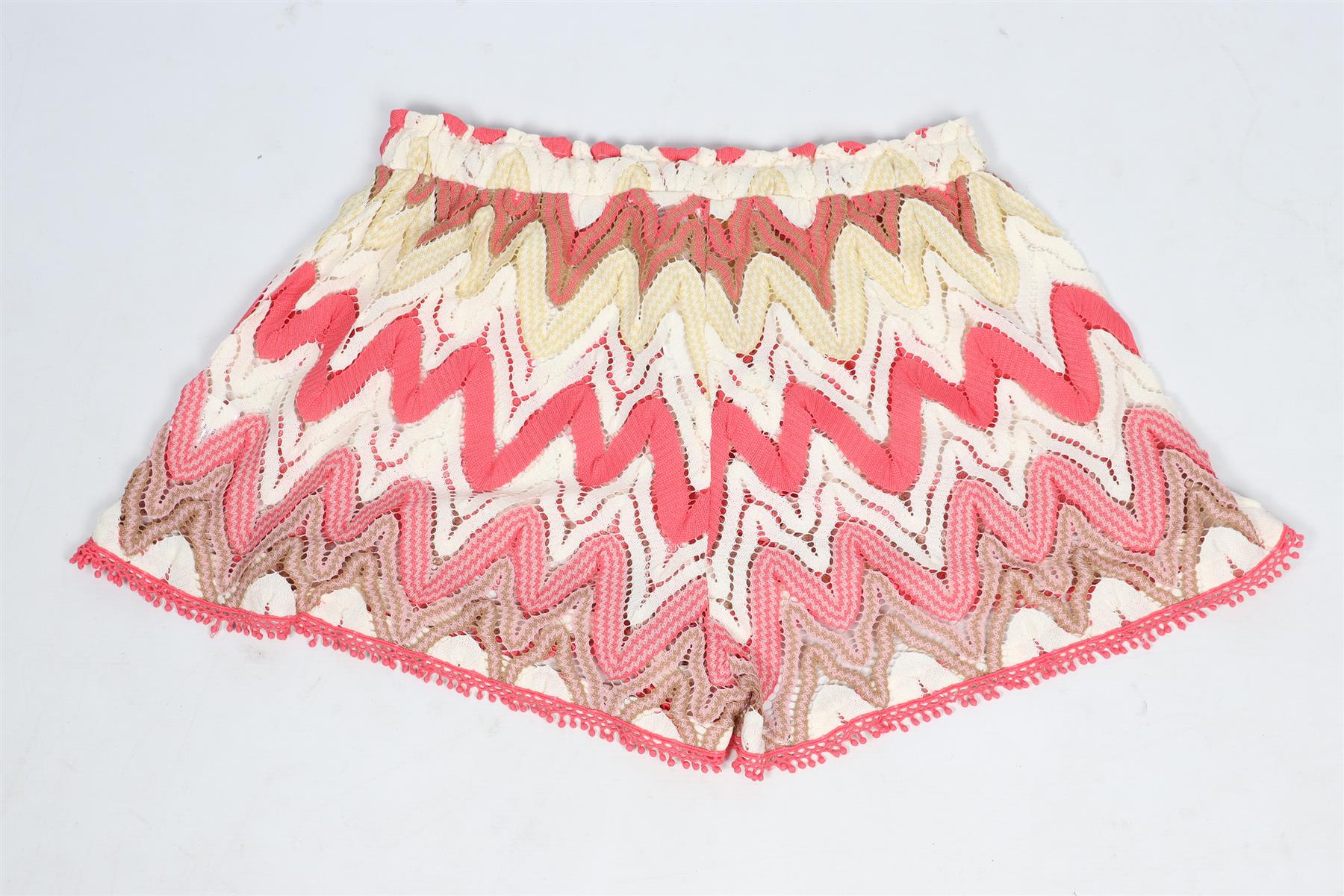 RAMY BROOK PINK CROCHET SHORTS LARGE - Image 4