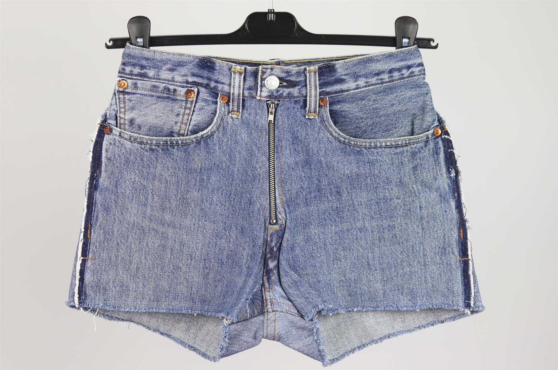 RE/DONE DISTRESSED HIGH WAISTED DENIM SHORTS W24 UK 6 - Image 2