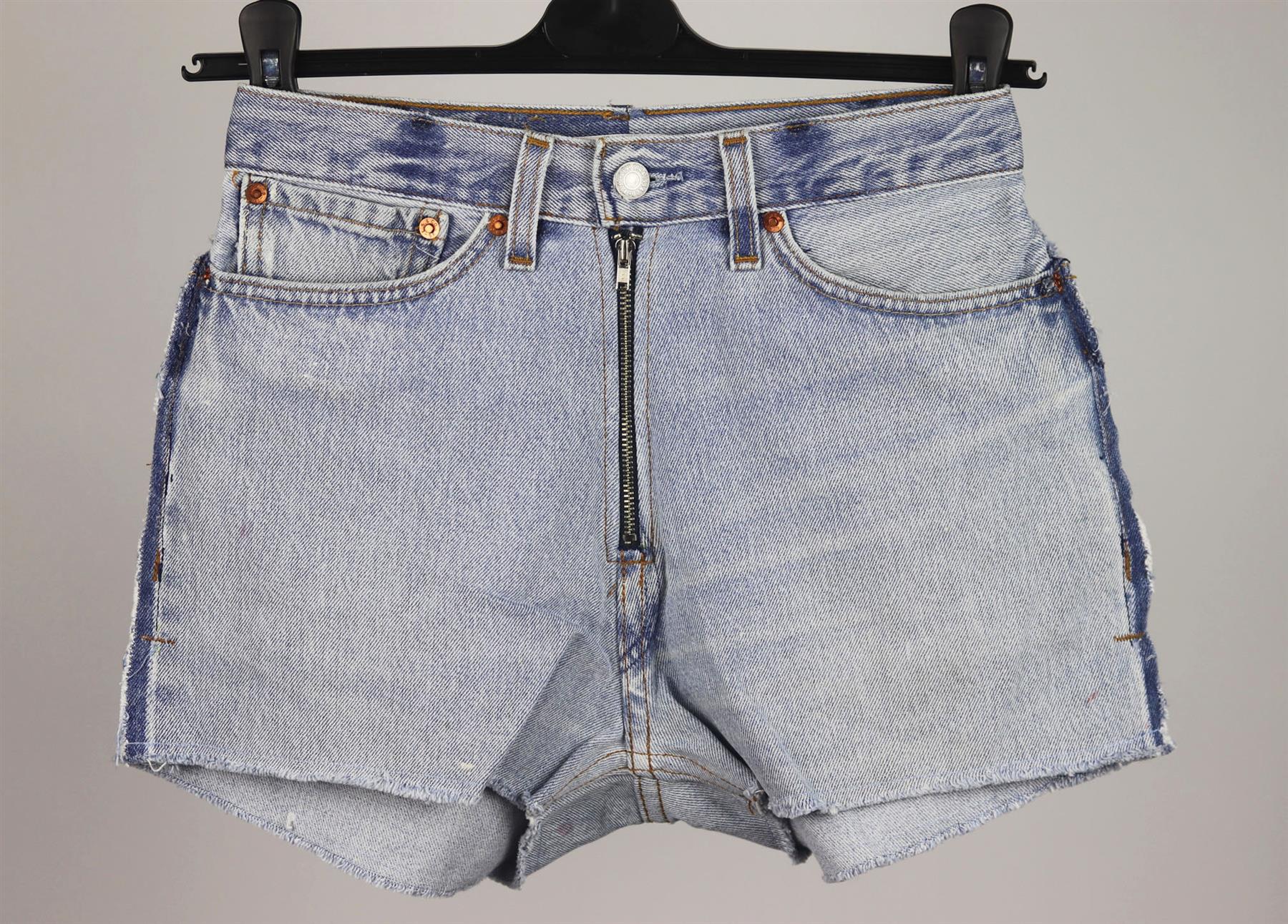 RE/DONE DISTRESSED HIGH WAISTED DENIM SHORTS W24 UK 6 - Image 2