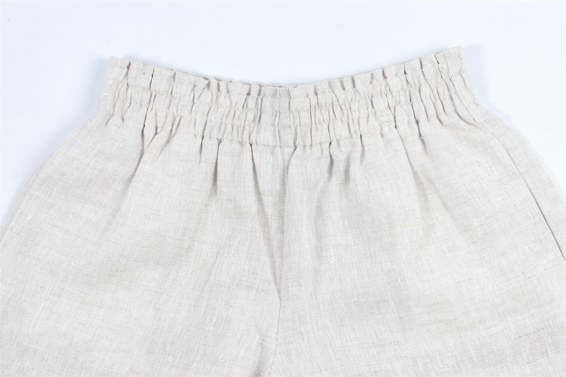 REFORMATION BEIGE LINEN SHORTS XSMALL - Image 3