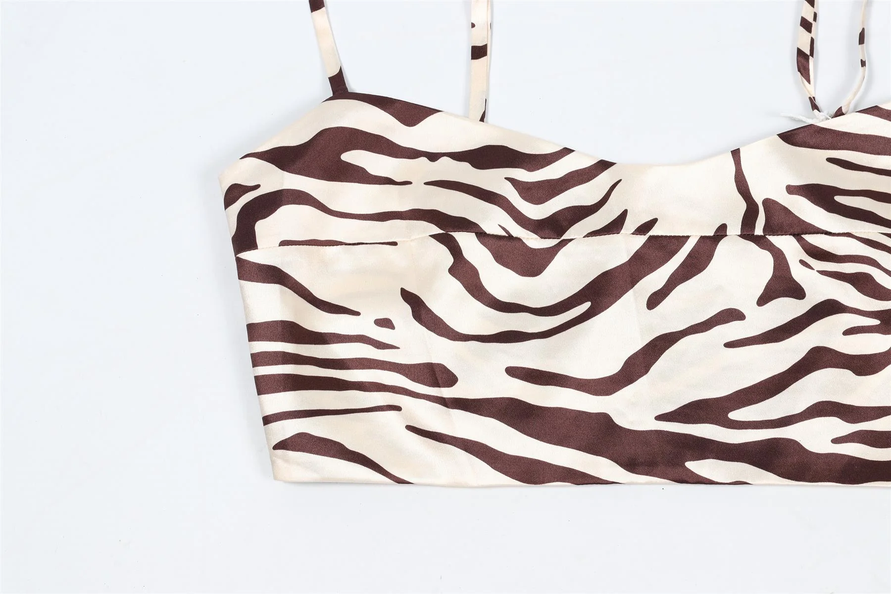 REFORMATION CREAM AND BROWN CROPPED SILK TOP US 2 UK 6 - Image 3