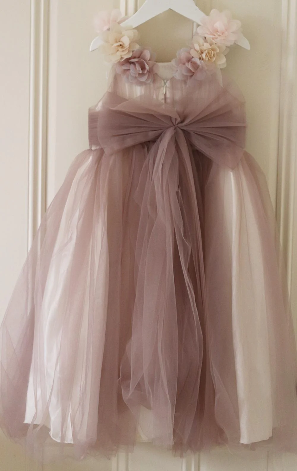 ROMANO PRINCESS KIDS GIRLS SATIN AND TULLE DRESS 6 YEARS - Image 3