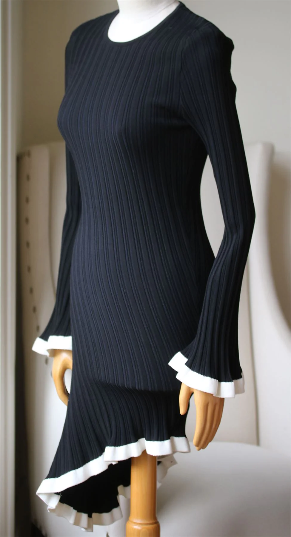 RONNY KOBO DAFNE CONTRAST RUFFLE RIB DRESS LARGE - Image 3