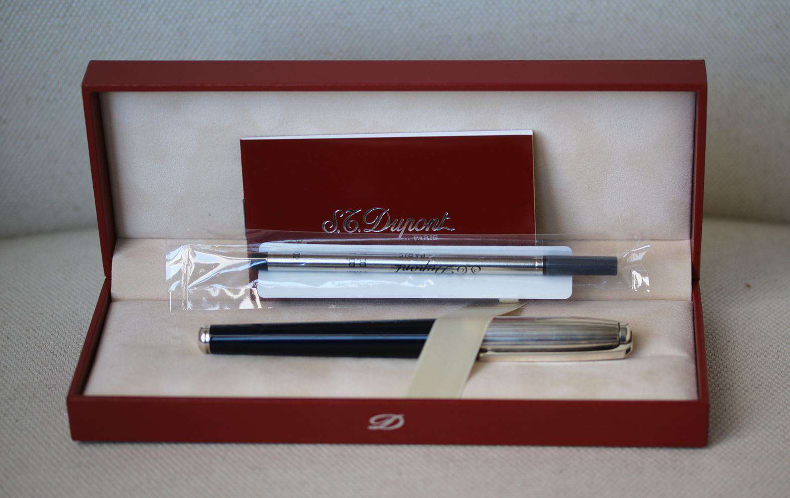 S.T. DUPONT TWIST BALLPOINT LACQUER AND SILVER PLATED PEN - Image 3