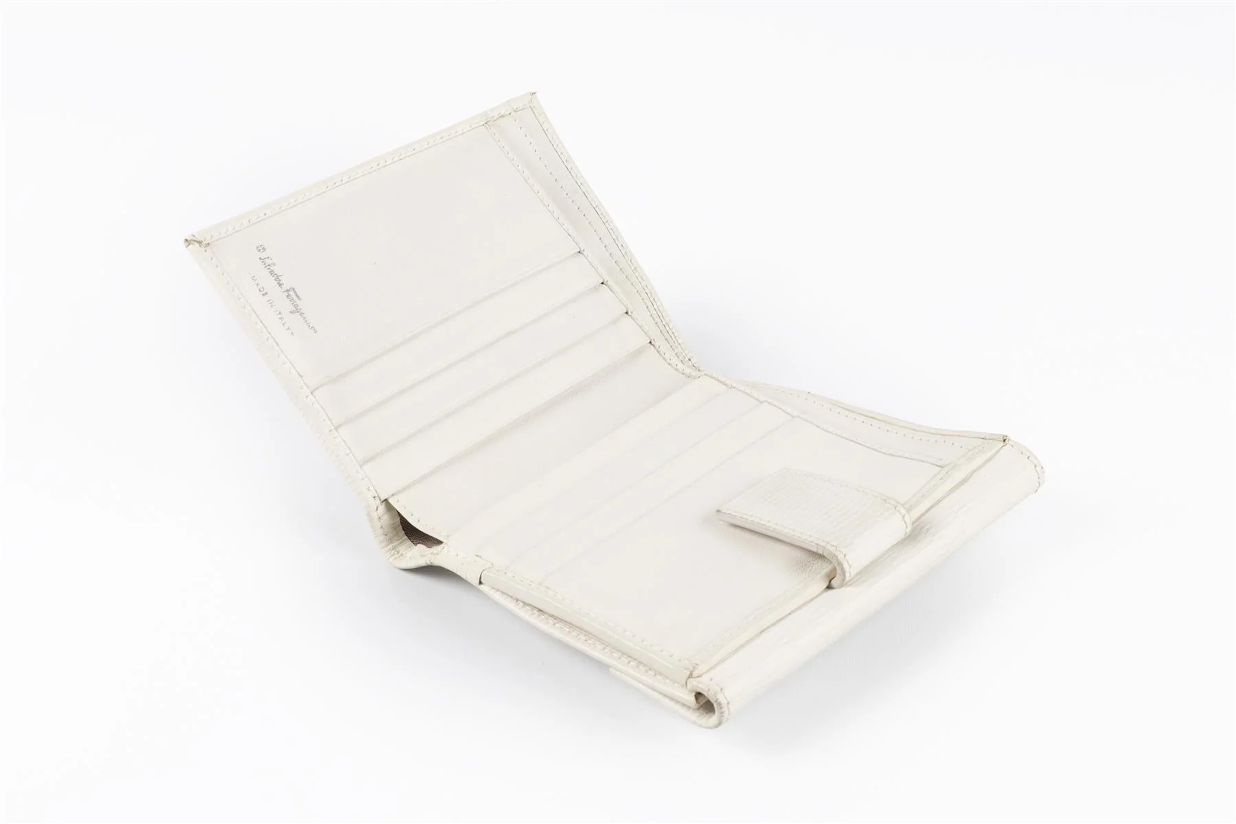 SALVATORE FERAGAMO WHITE LEATHER PURSE - Image 9