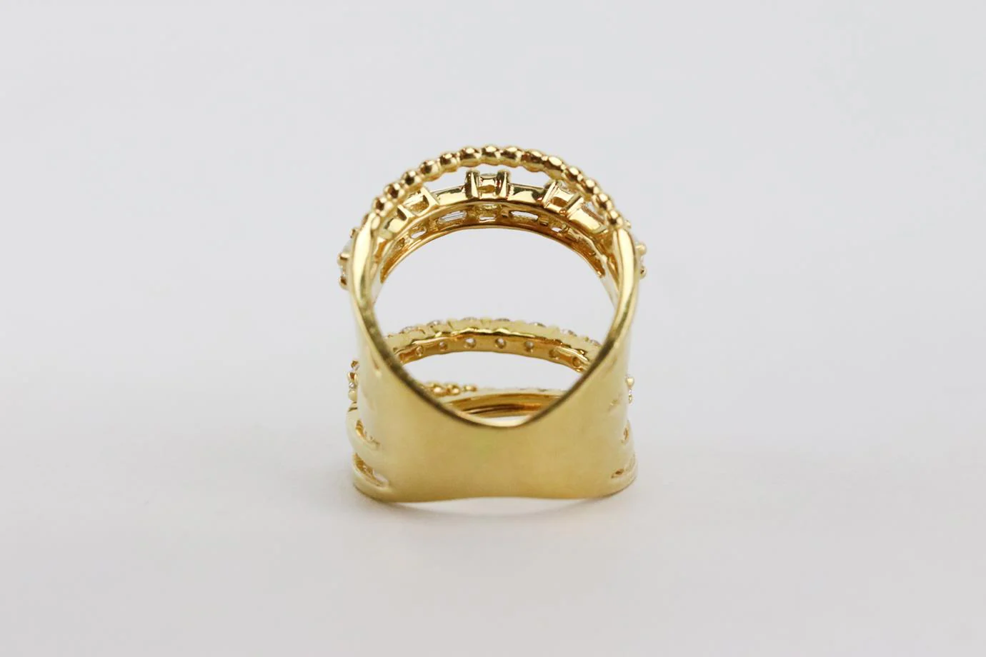 SHAY 18K YELLOW GOLD AND OPEN MIXED DIAMOND RING 16 MM - Image 4