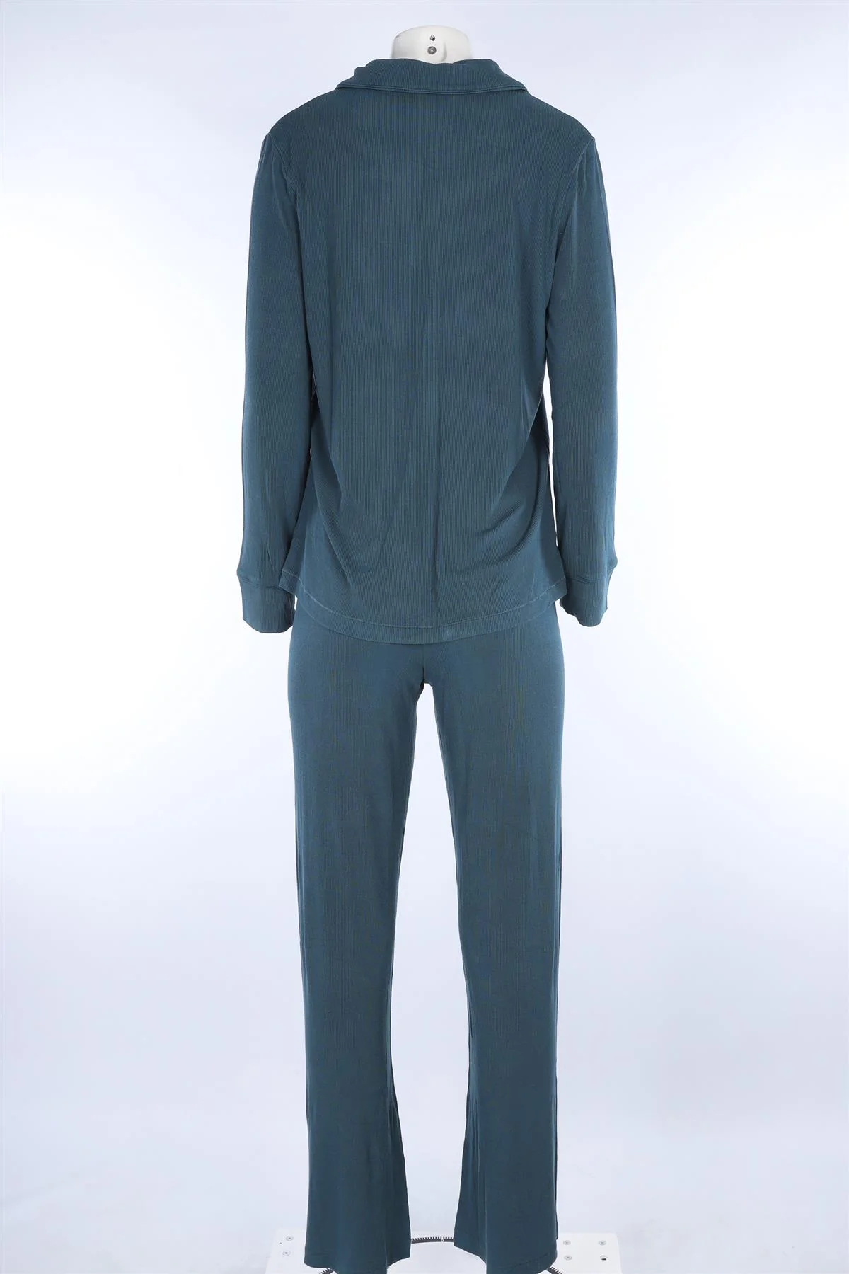 SKIMS GREEN PYJAMA SET SMALL - Image 4