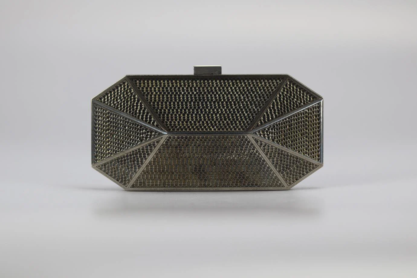 STARK EMBOSSED GUNMETAL TONE CLUTCH - Image 4