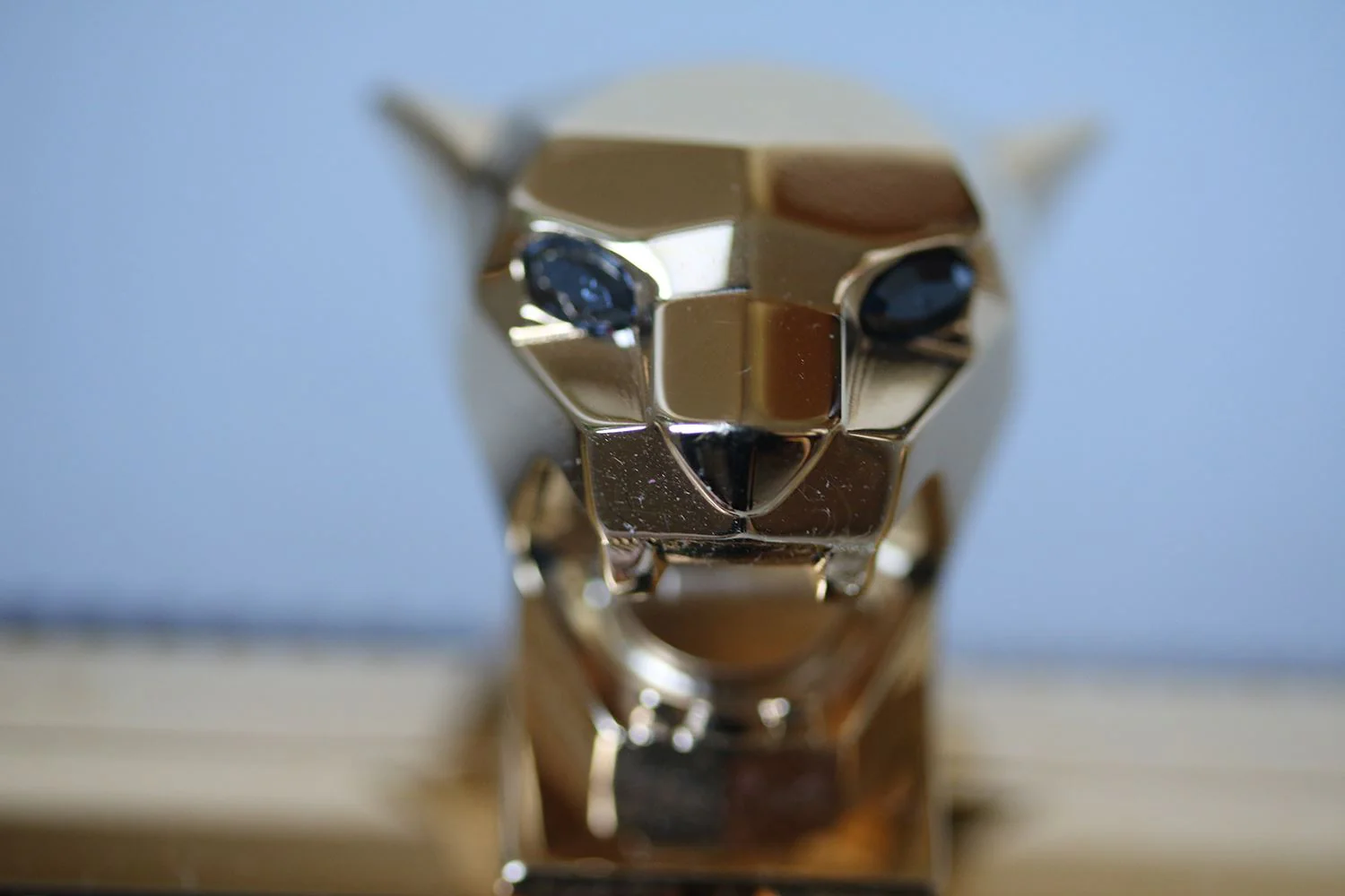 STARK FIERCE TWO-TONE CRYSTAL BOX CLUTCH - Image 3