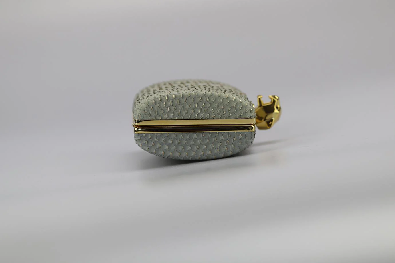 STARK PYTHON AND GOLD TONE CLUTCH - Image 3