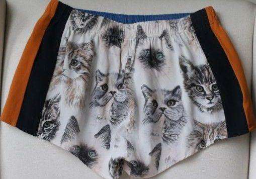 STELLA MCCARTNEY CAT-PRINT SILK STRETCH CADY SHORTS IT 40 UK 8 - Image 3
