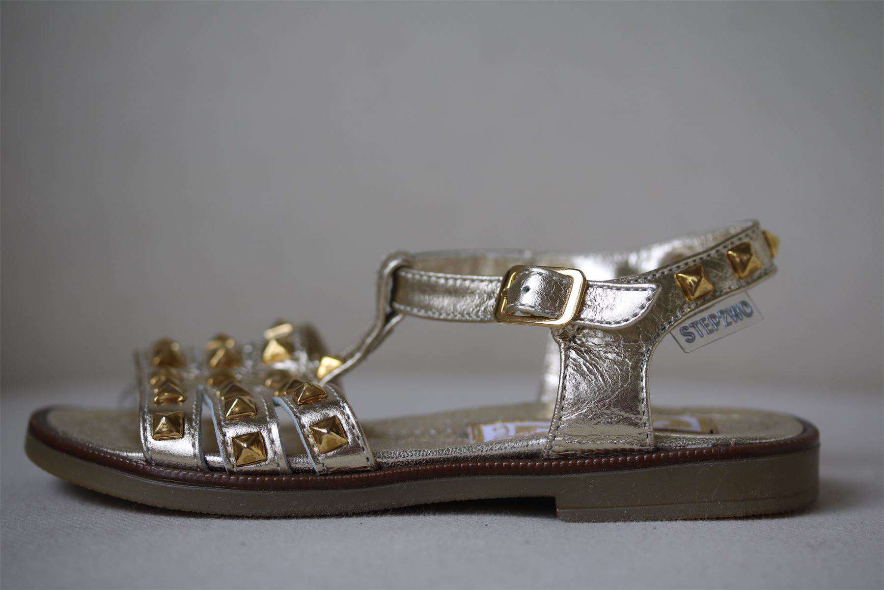 STEP2WO GIRLS GOLD STUD SANDALS EU 27 UK 9