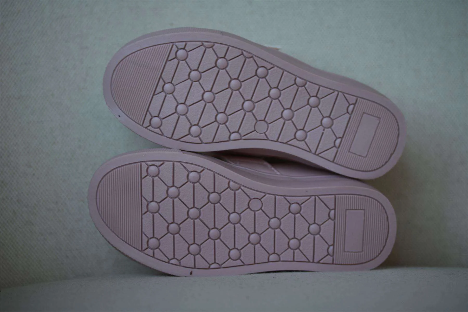 STEP2WO GIRLS PINK TRAINERS EU 26 UK 8.5 - Image 4