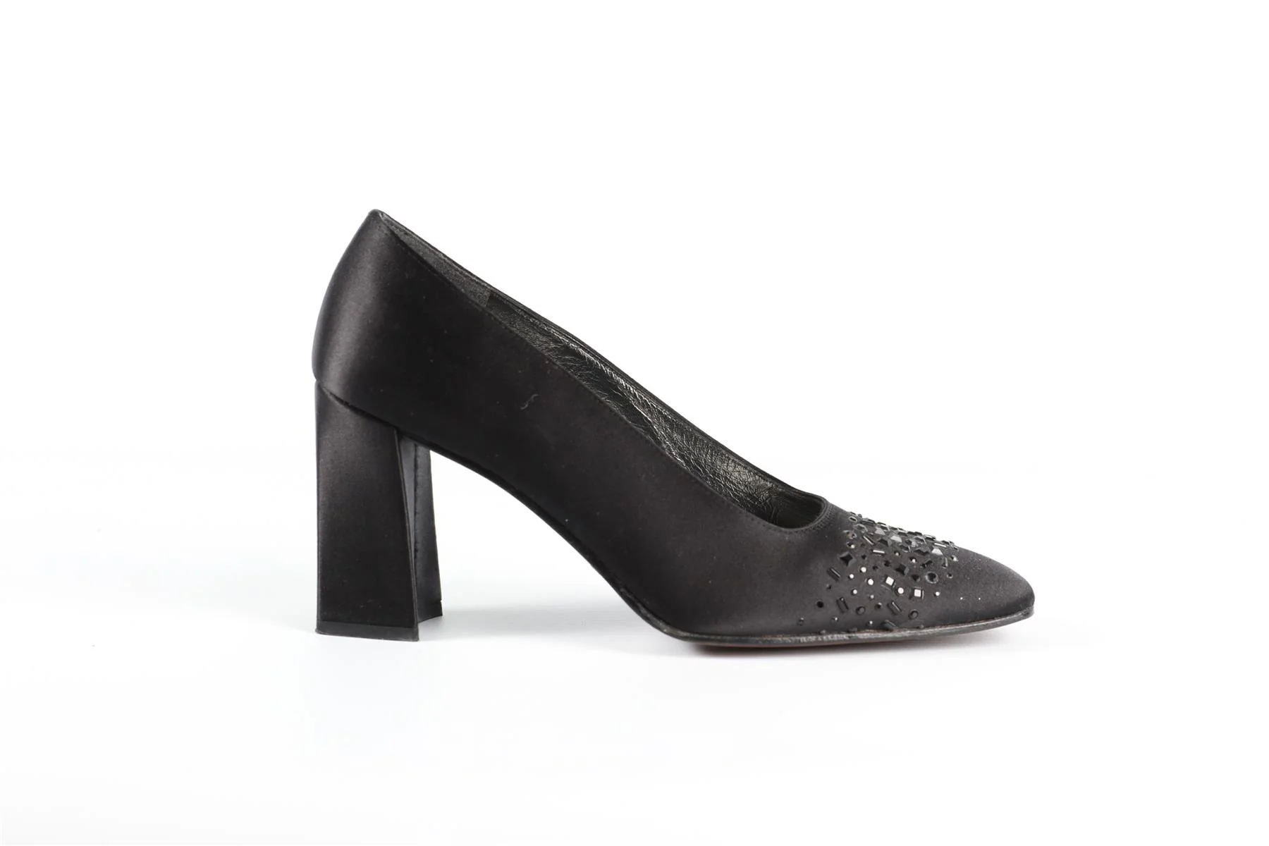 STUART WEITZMAN BLACK SATIN PUMPS - Image 2