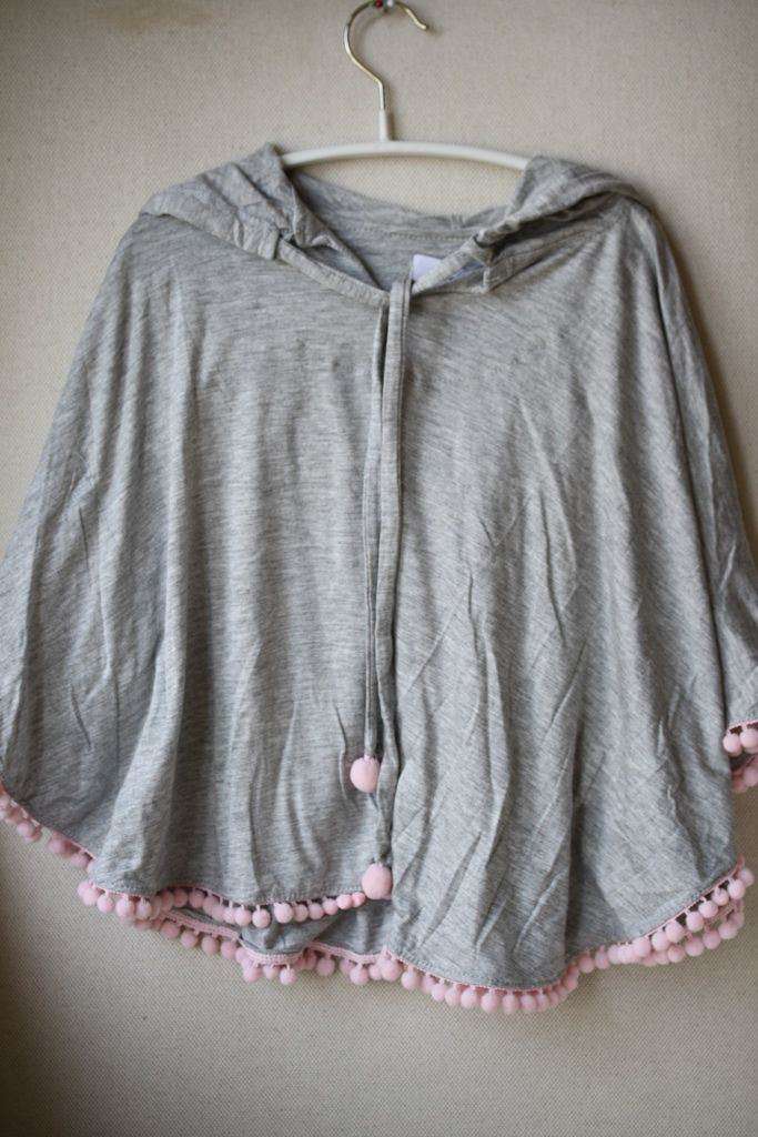 SUNDAY BABY POM POM PONCHO - Image 6