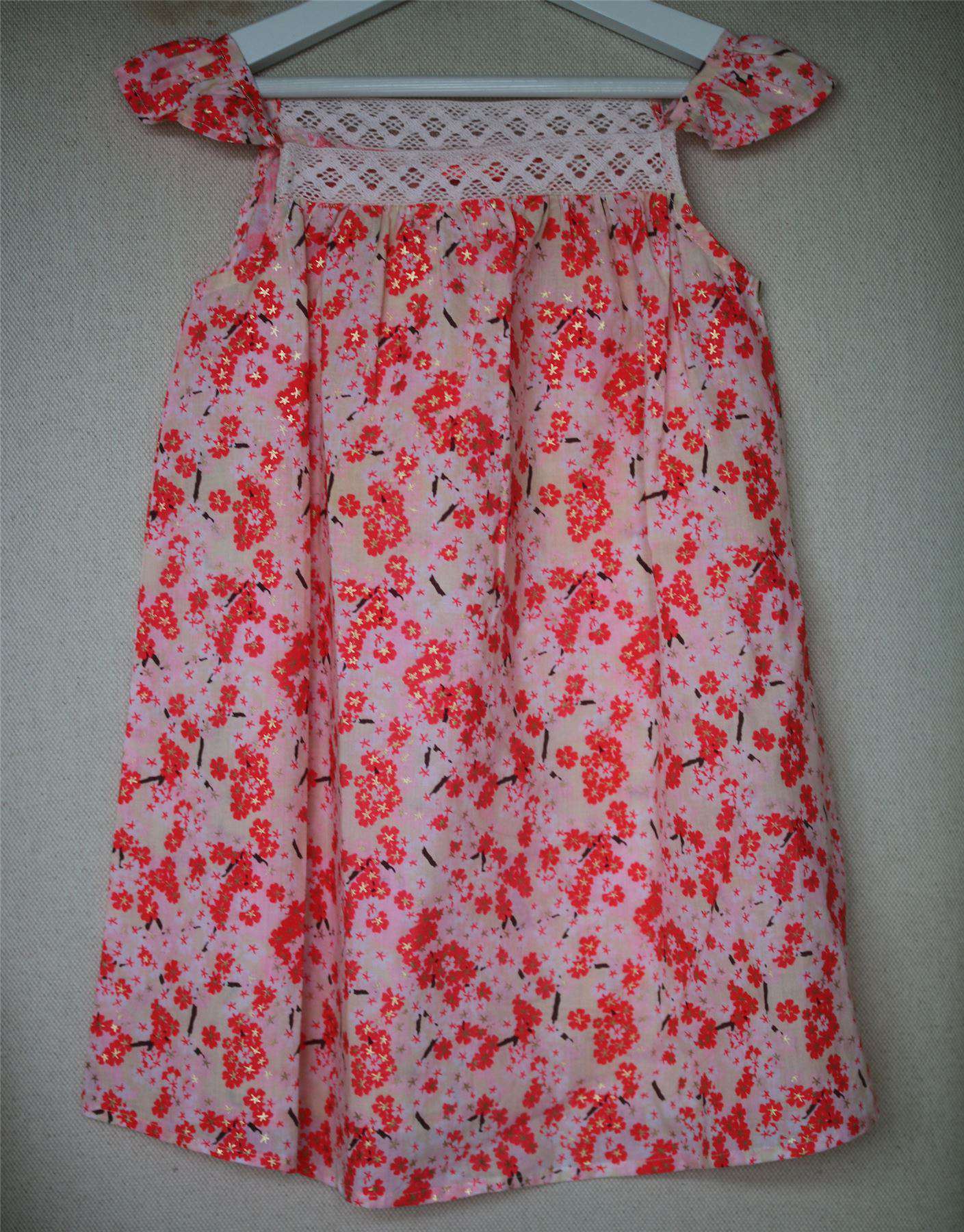 SUNUVA GIRLS JAPANESE BLOSSOM CROCHET SUN DRESS 3-4 YEARS - Image 2