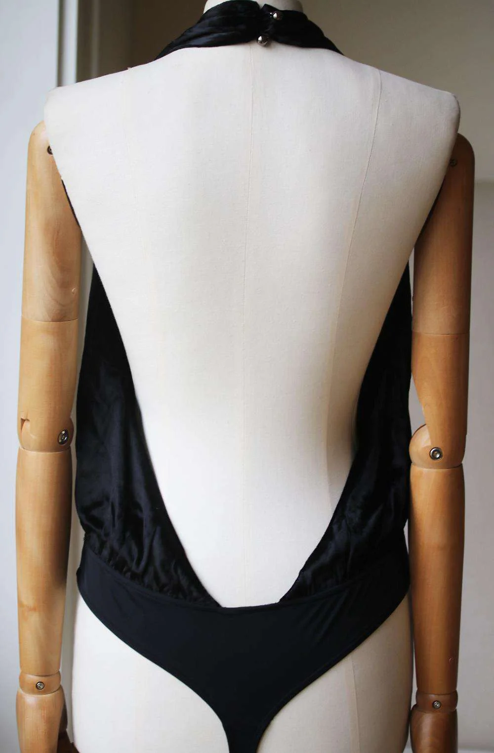 THE JETSET DIARIES SASKIA VELVET BODYSUIT MEDIUM - Image 6