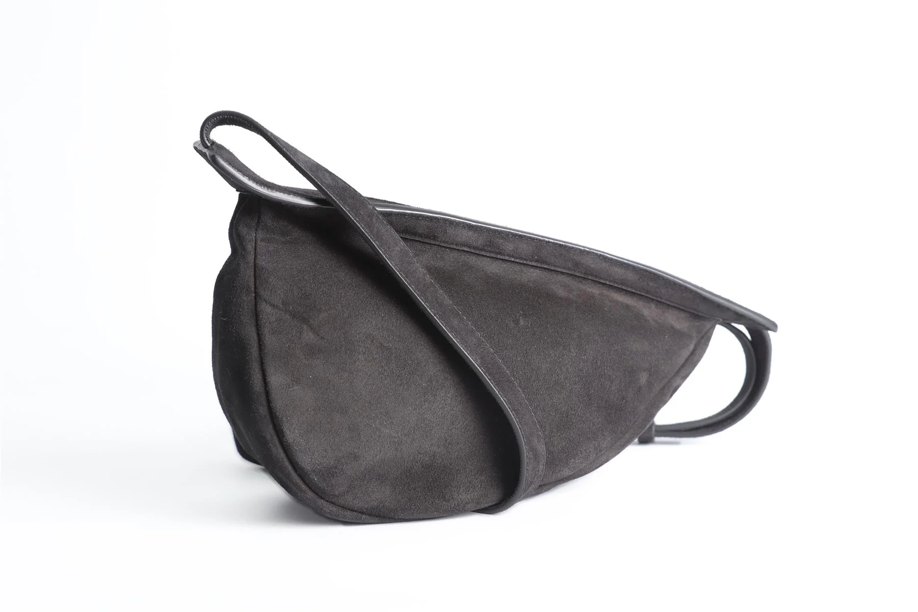 THE ROW BLACK SLOUCHY BANANA SMALL SUEDE SHOULDER BAG - Image 4