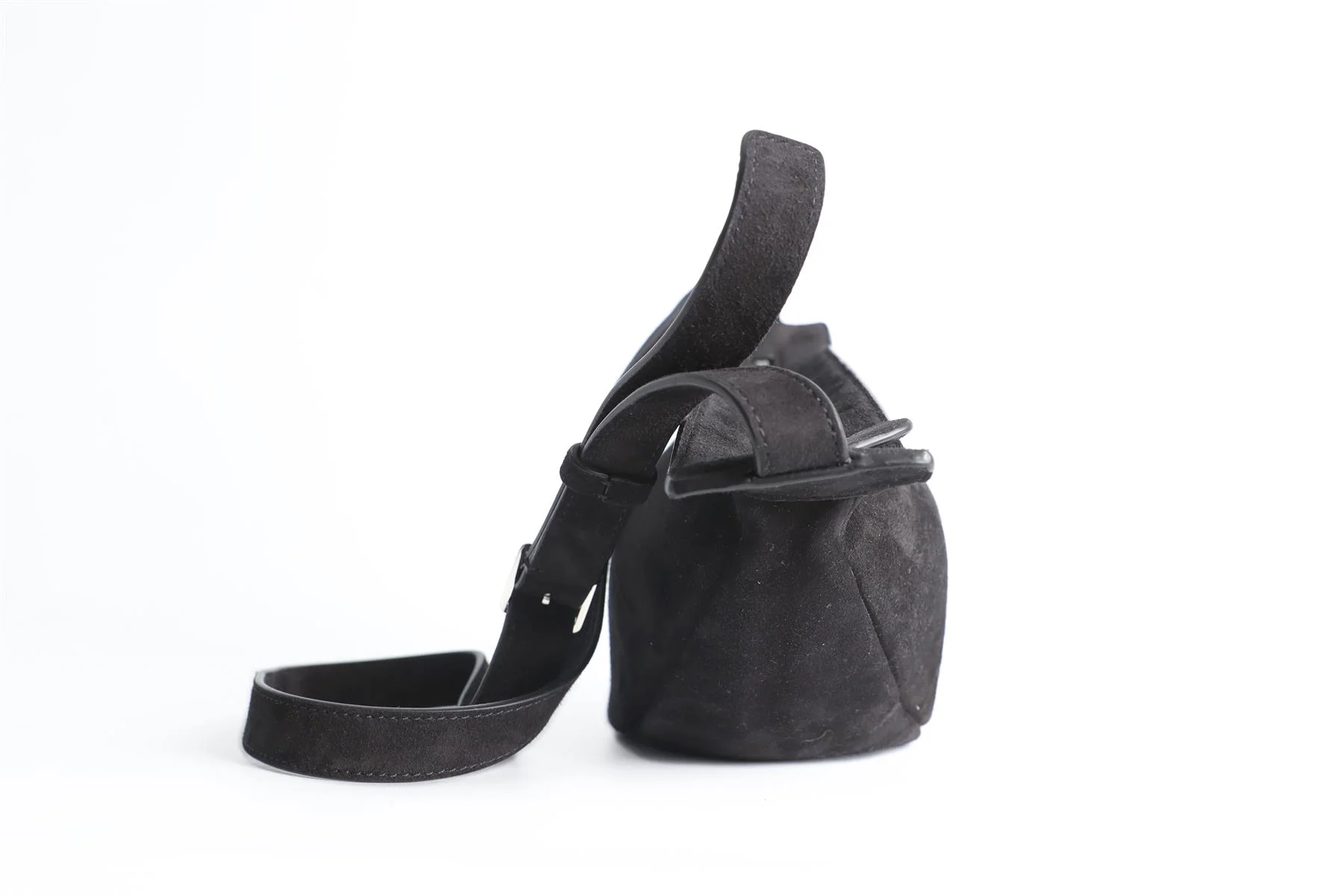 THE ROW BLACK SLOUCHY BANANA SMALL SUEDE SHOULDER BAG - Image 6