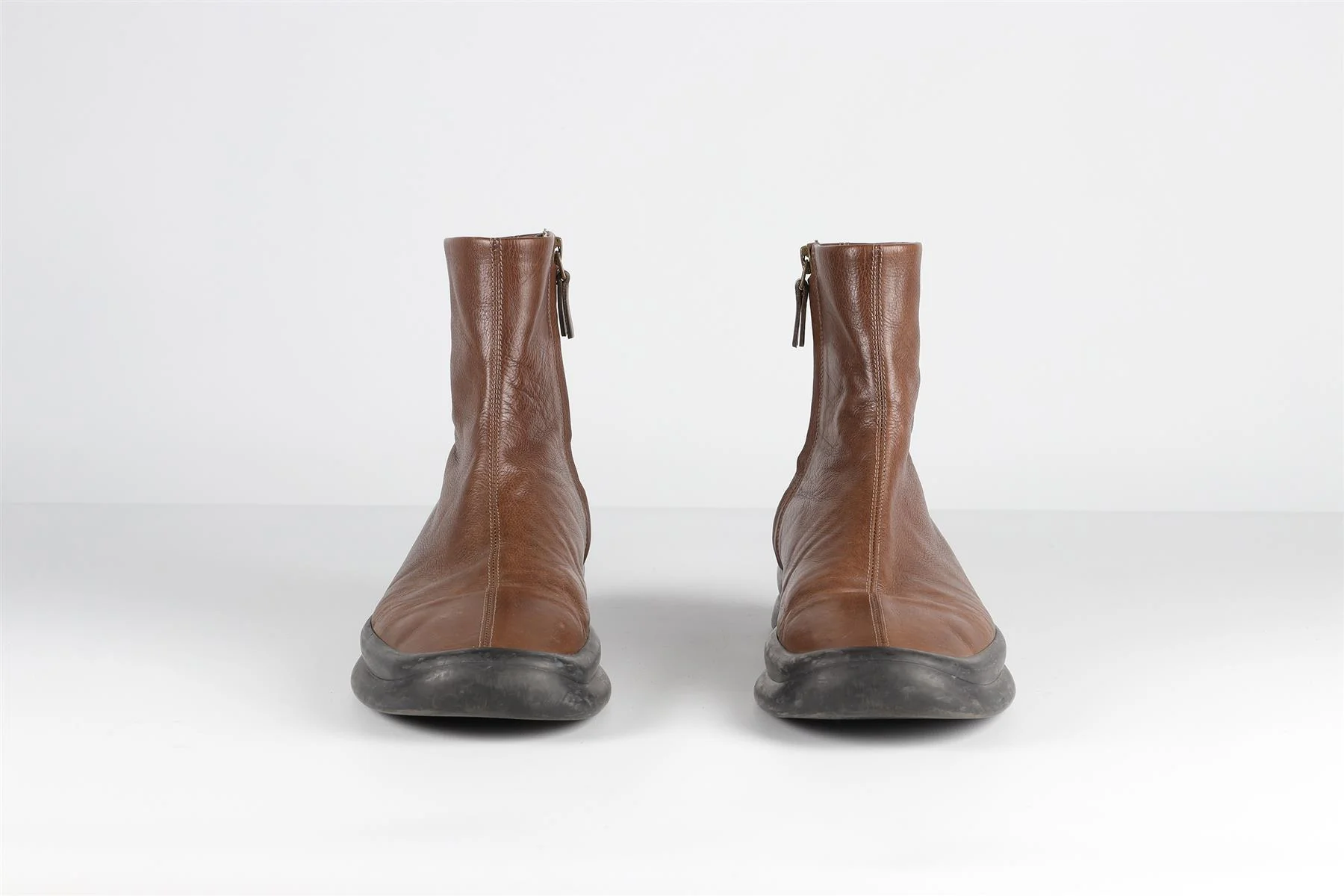 THE ROW BROWN TOWN LEATHER ANKLE BOOTS EU 39 UK 6 US 9 - Image 3