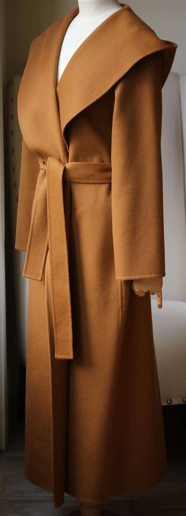 THE ROW MUNA OVERSIZED WOOL WRAP COAT SMALL - Image 3