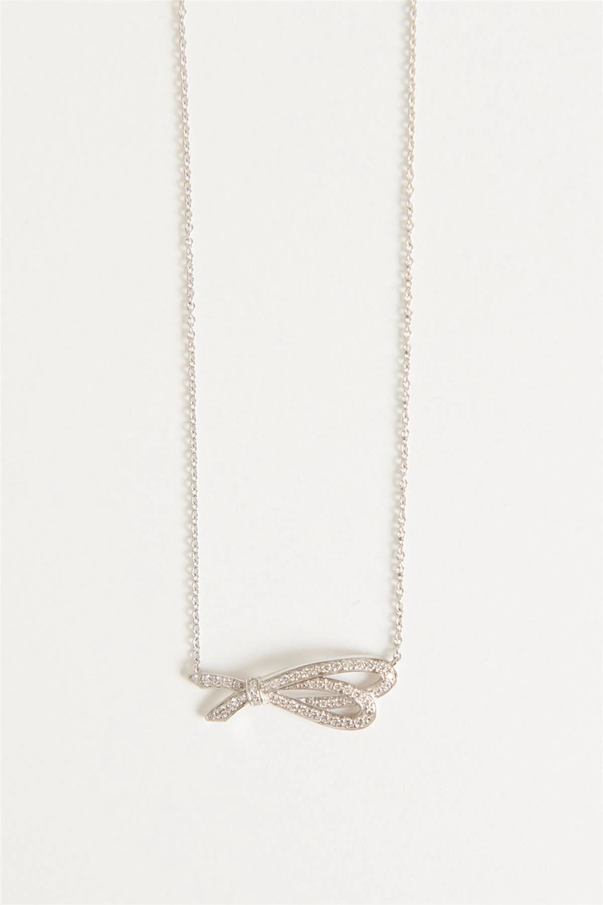 TIFFANY & CO. BOW 18K WHITE GOLD AND DIAMOND NECKLACE - Image 4
