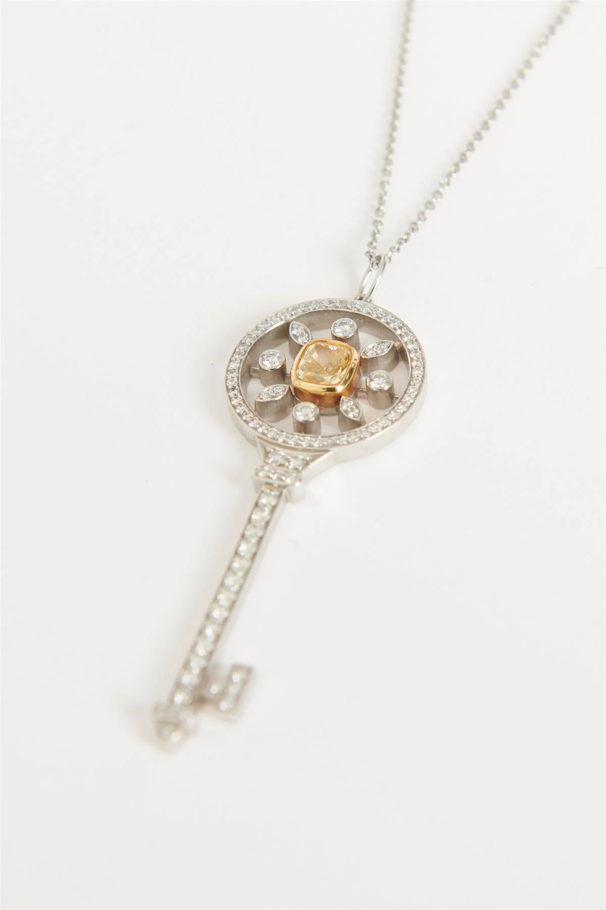 TIFFANY & CO. ROUND KALEDIOSCOPE 18K WHITE GOLD AND DIAMOND NECKLACE - Image 3