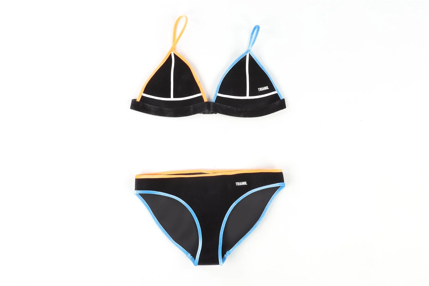 TRIANGLE BLACK BIKINI MEDIUM - Image 2