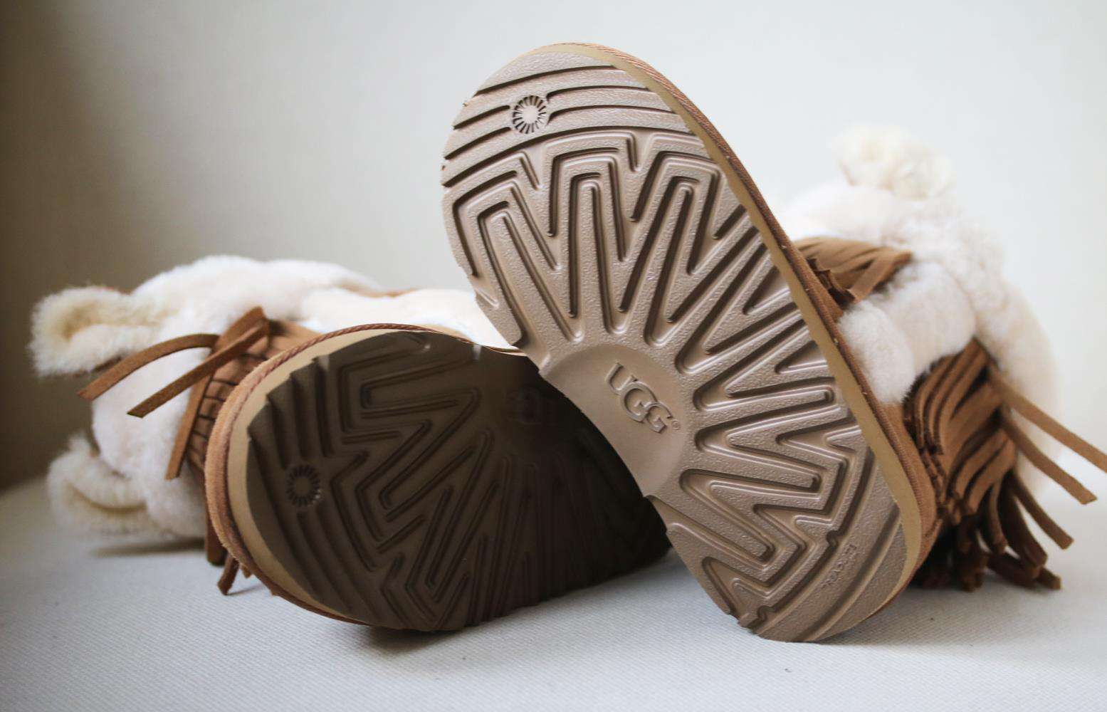 UGG AUSTRALIA KIDS DARLALA CLASSIC II BOOTS EU 27.5 UK 9 - Image 5