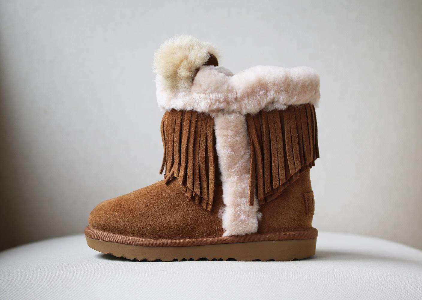 UGG AUSTRALIA KIDS DARLALA CLASSIC II BOOTS EU 28.5 UK 10 - Image 2