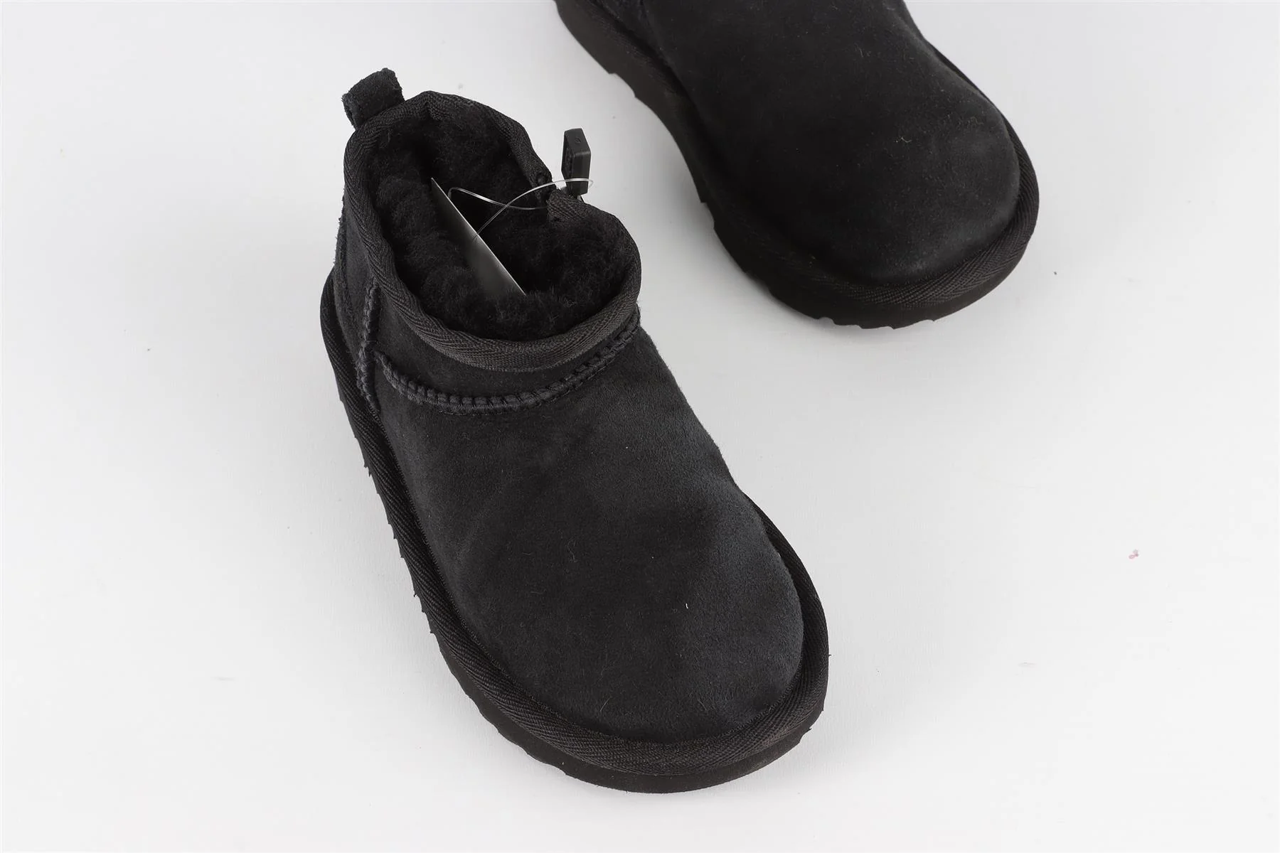 UGG BLACK GIRLS BOOTS UK 9 EU 27.5 US 10 - Image 4
