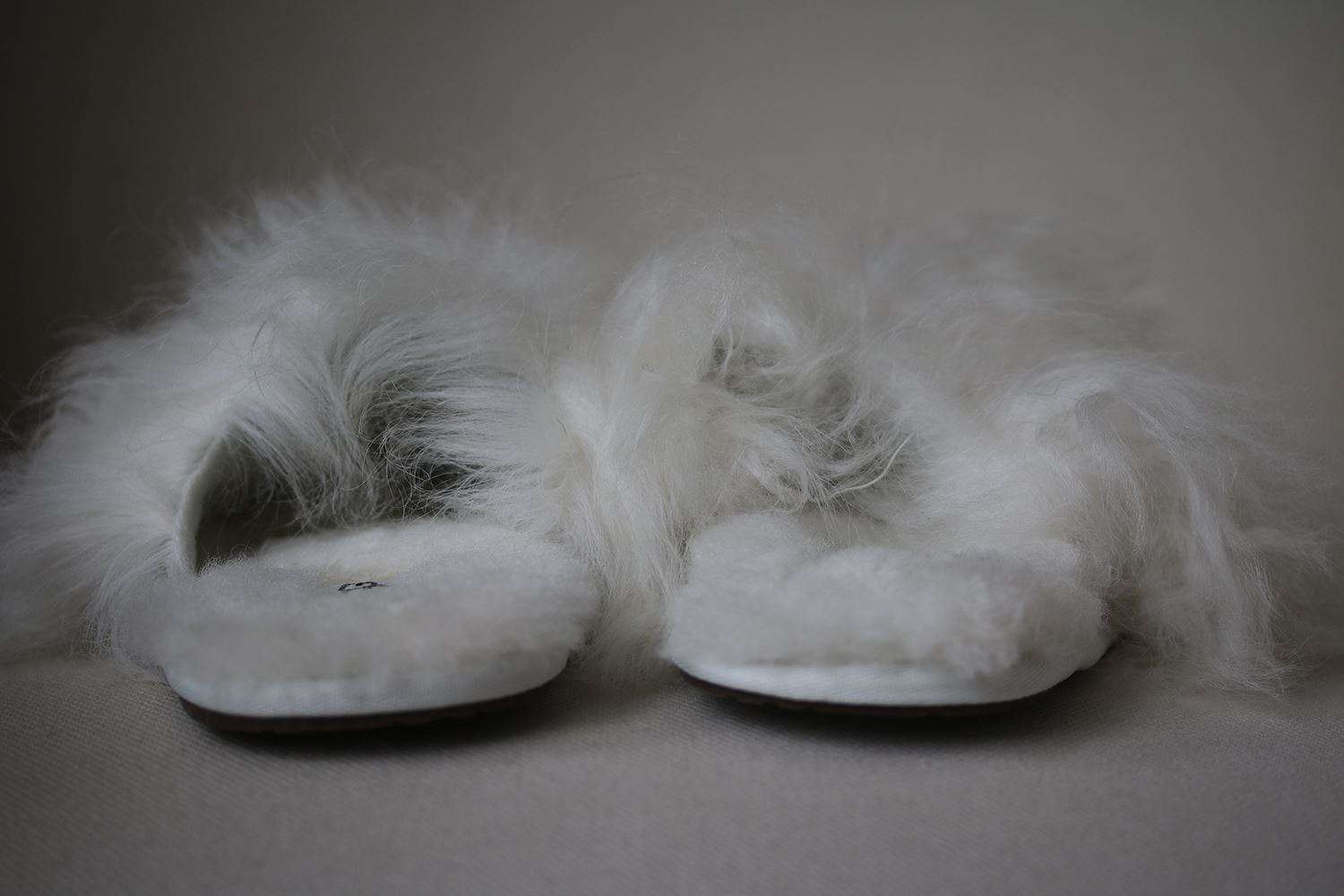UGG FLUFF MOMMA MONGOLIAN CLOG EU 37 UK 4.5 US 6 - Image 4