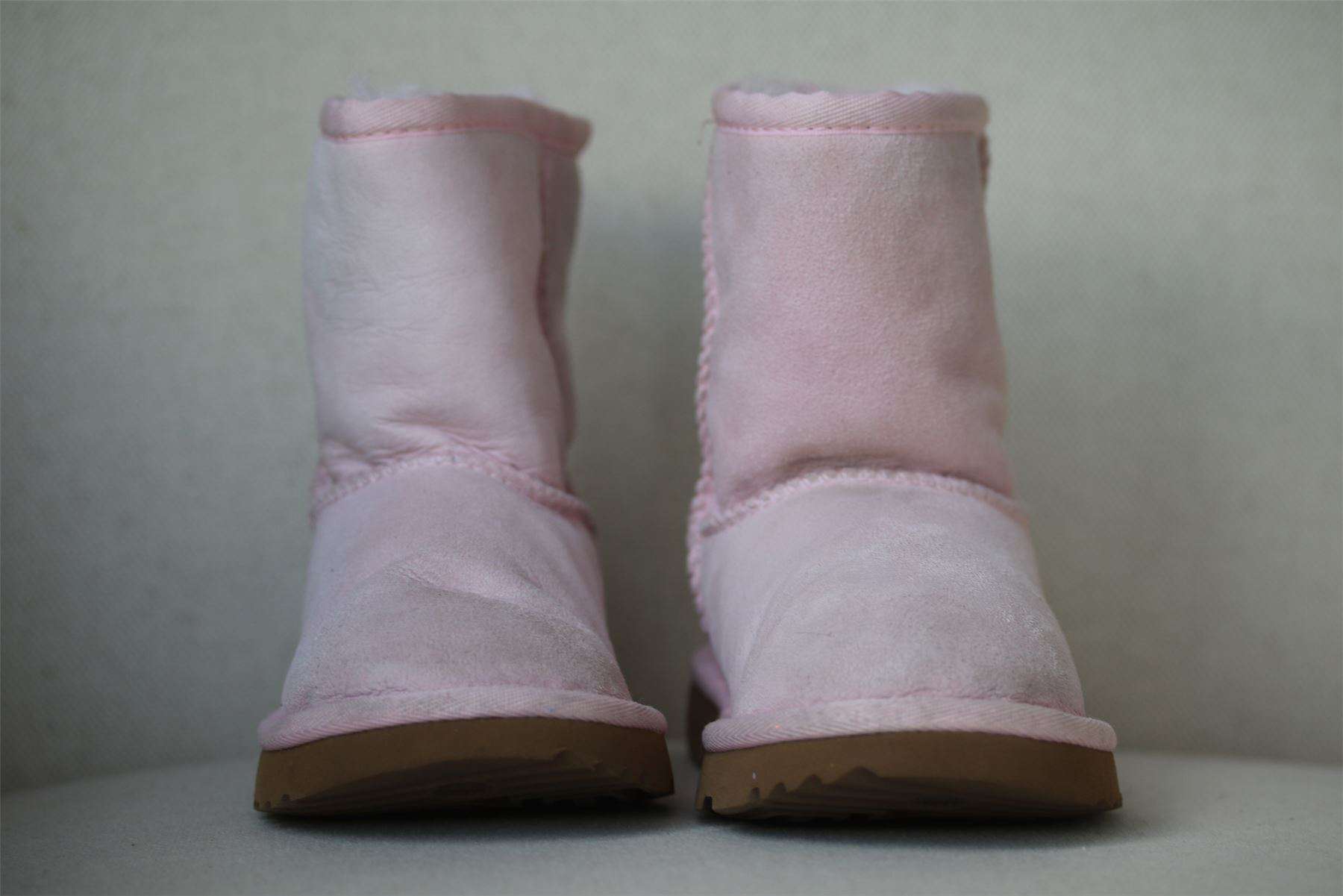 UGG GIRLS CLASSIC SHORT II PINK BOOTS EU 26 UK 8 - Image 2