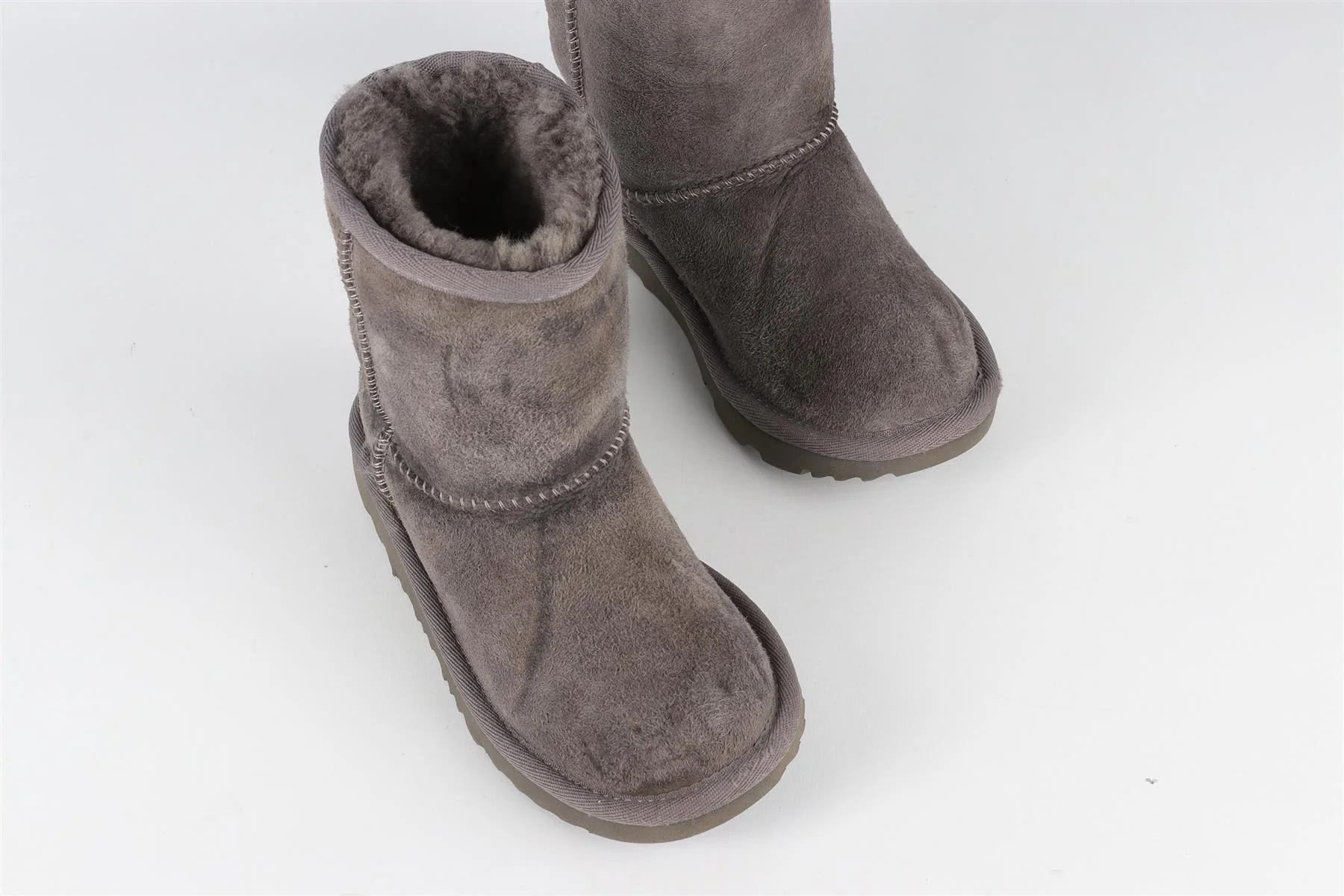 UGG GREY GIRLS BOOTS UK 10 EU 28.5 US 11 - Image 4
