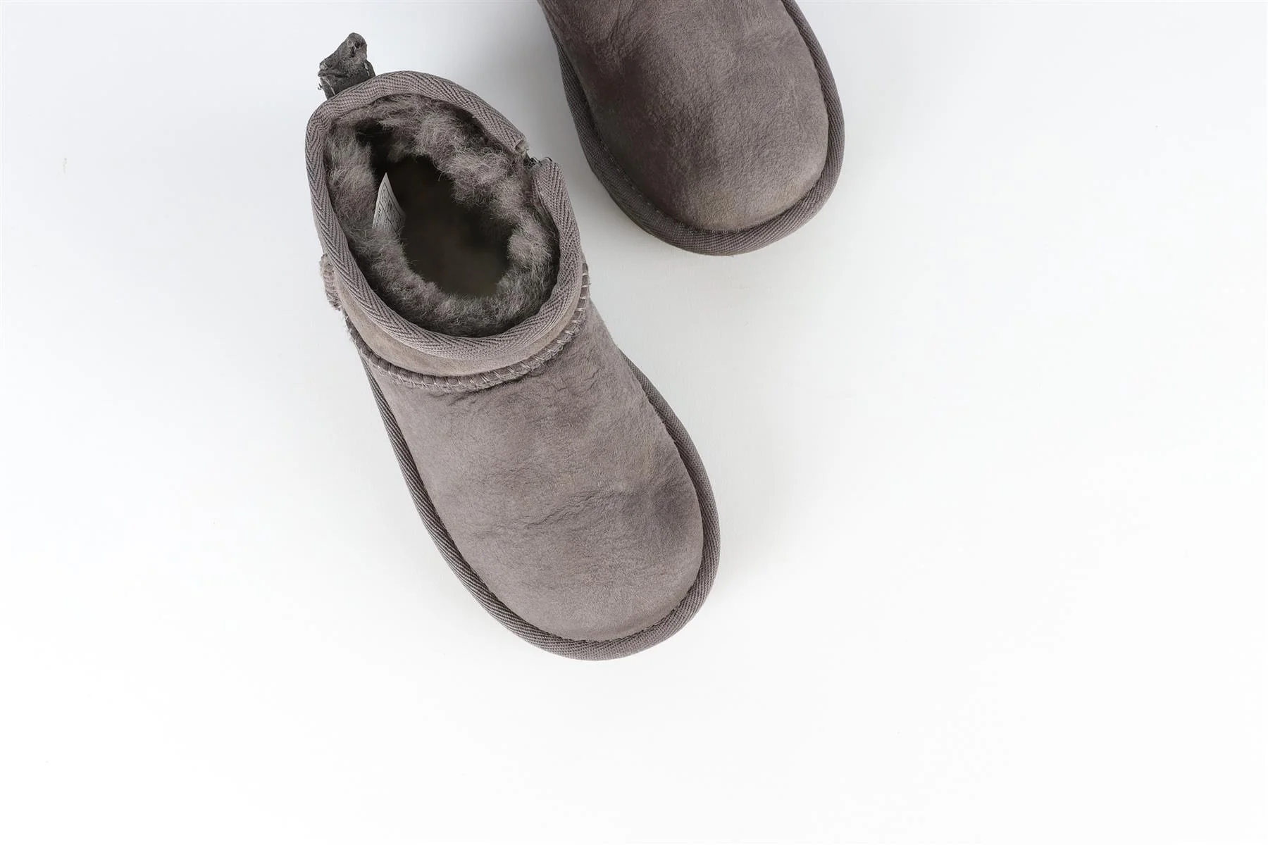 UGG GREY KIDS GIRLS BOOTS EU 27.5 UK 9 US 10 - Image 4