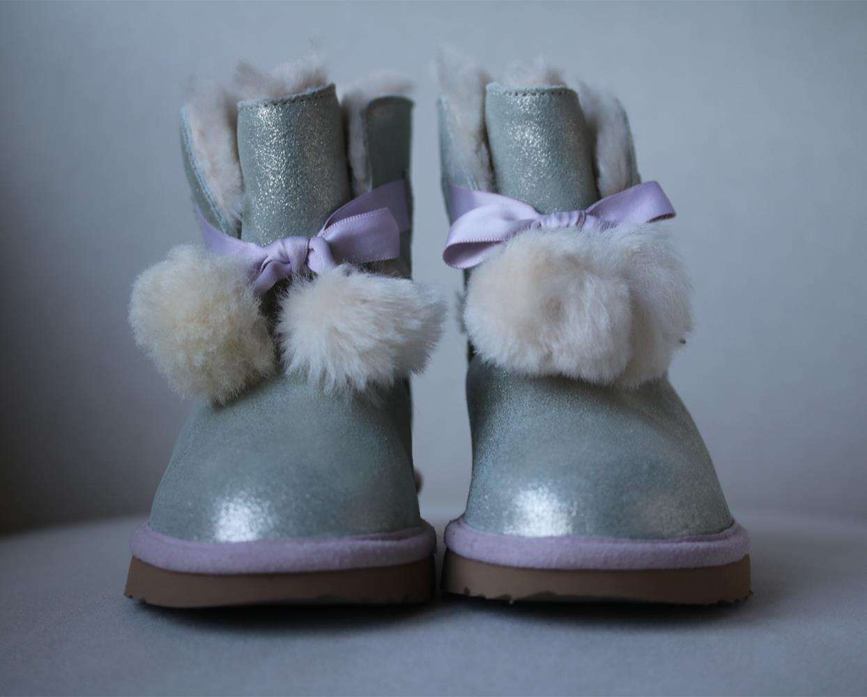 UGG KIDS GIRLS GITA POM POM BOOTS EU 30 UK 12 - Image 2