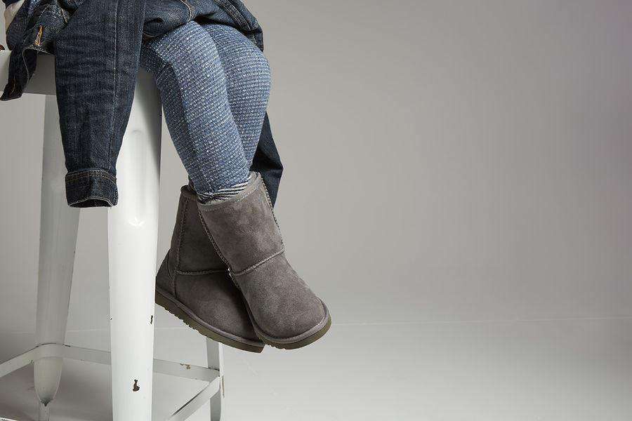 UGG KIDS GREY CLASSIC II BOOTS EU 25 UK 7 - Image 2