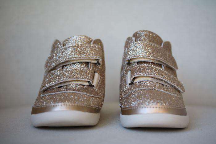 UGG KIDS PRITCHARD GOLD SPARKLES TRAINERS EU 26 UK 8 - Image 2