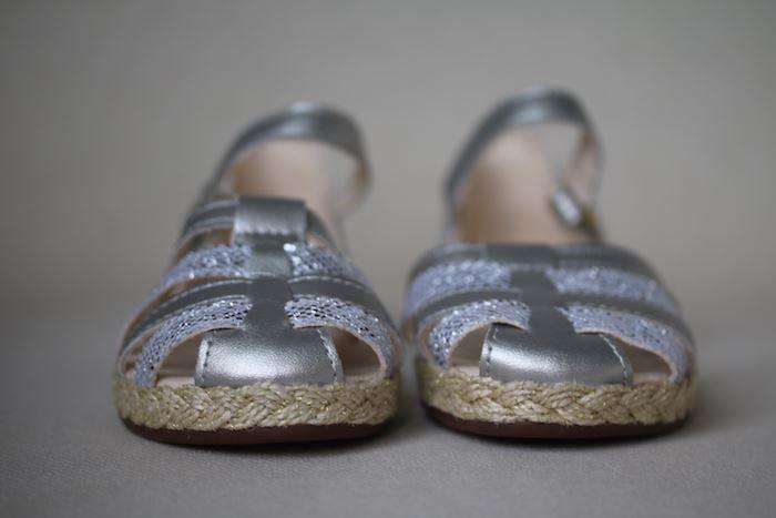 UGG KIDS SILVER MATILDE SANDALS EU 26 UK 8 - Image 2