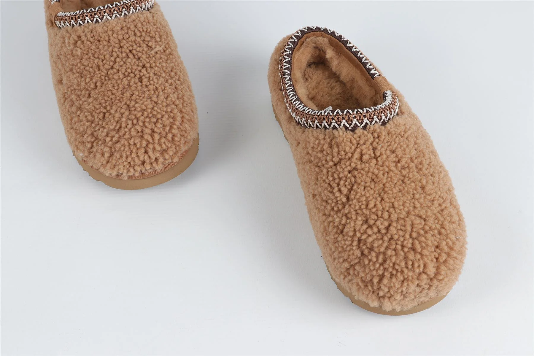 UGG TAN FAUX SHEARLING SLIPPERS EU 38 UK 5 US 7 - Image 4